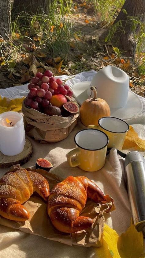 Fall Picnic Picnic Date Autumn Aesthetic Aesthetic Food Romantic