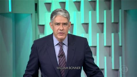 William Bonner Obrigado A Fazer Algo Que Nunca Faz Na Globo E