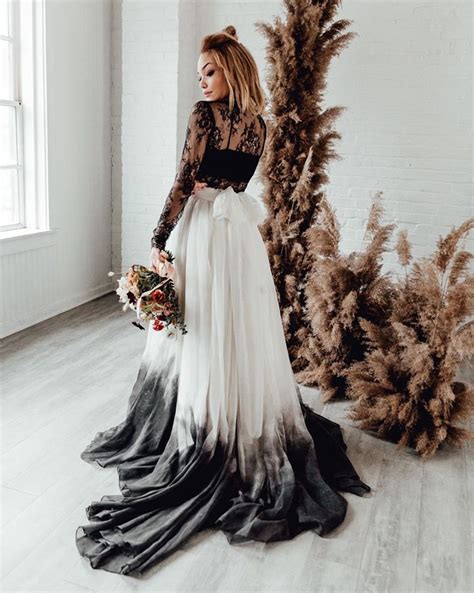 18 Beautiful Ombre Wedding Dresses Kiss The Bride Magazine