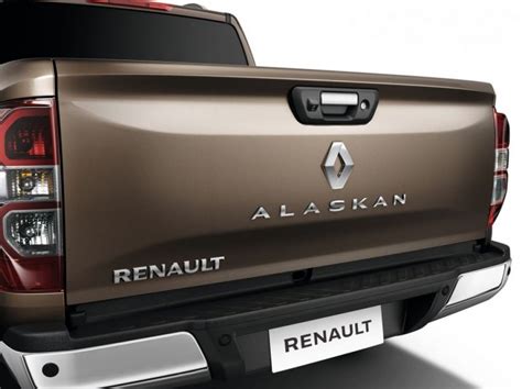 Renault présente son pick up Alaskan Challenges