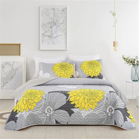 3 Pieces Yellow Floral Pattern Quilts California King Size Coverlet Set