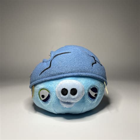 Frozen Corporal Pig (Commonwealth Toys) | Angry Birds Plush Wiki | Fandom