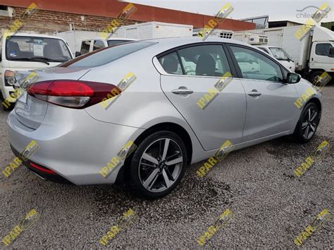 Farol Trasero Derecho Sedan Kia Cerato G Fg Dohc Valv X