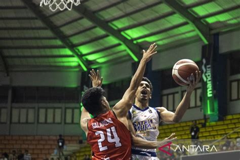 Satria Muda Tumbangkan Patriots Di IBL Seri Bandung ANTARA News