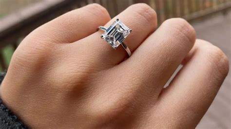 Emerald Cut Engagement Rings Are Making A Comeback Here S Why