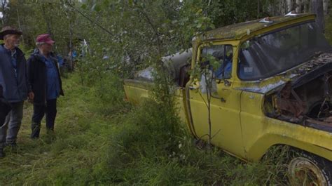 IMCDb.org: Ford F-Series Custom Cab in "Hoarders, 2009-2021"