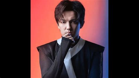 Dimash Play Dombra Un Genio Lo Mires Por Donde Lo Mires Youtube