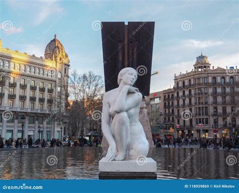 Monument A Francesc Marcia Editorial Stock Image Image Of Catalunya