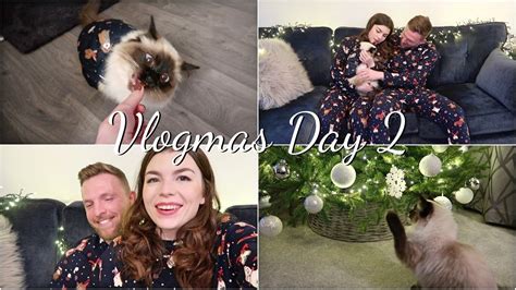 Vlogmas Day Filming Our Vlogmas Intro Bts And Eating Beige