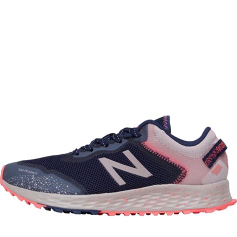 New Balance Damen Arishi Fresh Foam Trail Laufschuhe Rosa