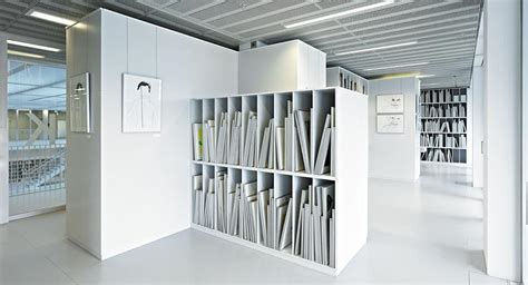 Stuttgart City Library | Totems