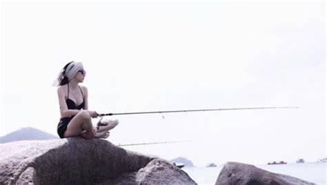 Hot แฟชนดาราใสชดวายนำ สวยๆ เรดๆ ไปทะเล Ladyissue เวบรววเครองสำอาง ชมชนผหญง