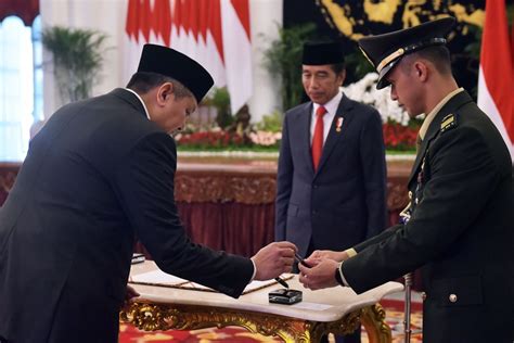 Sekretariat Kabinet Republik Indonesia Presiden Lantik Rycko Amelza