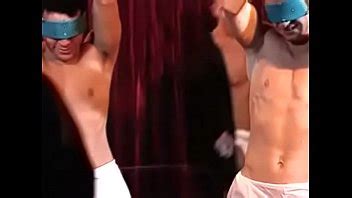 Francotirador Iniciación de deportistas musculosos universitarios XVIDEOS