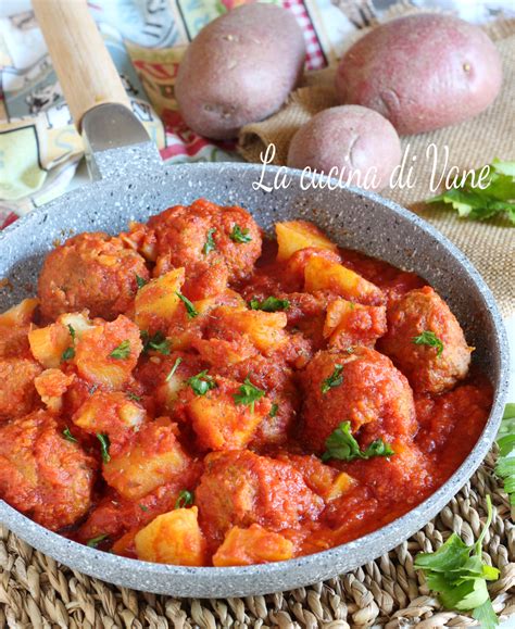 POLPETTE E PATATE AL SUGO Ricetta Secondo Piatto Veloce In Padella