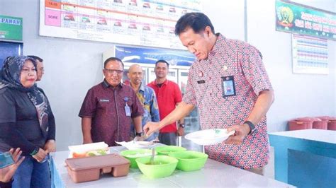 Kakanwil Kemenkumham Sumut Cicipi Menu Narapidana Imam Suyudi Makanan