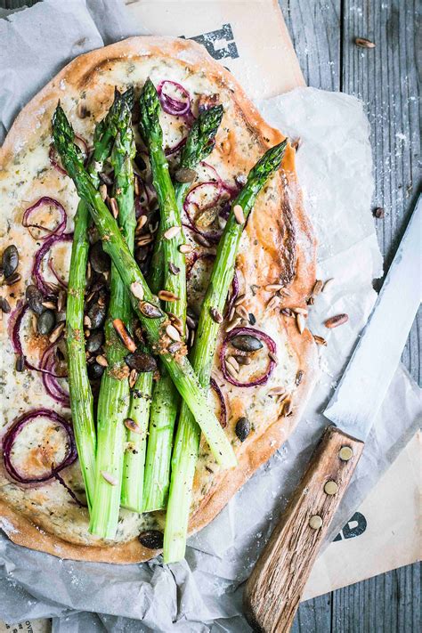 Schneller Flammkuchen Mit Spargel