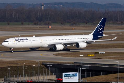 D AIHF Lufthansa Airbus A340 642 Photo By Vincent Driesch ID 1624004