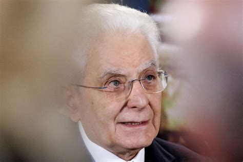 Unit D Italia Mattarella Al Milite Ignoto Con L Unit Pi Ricco L