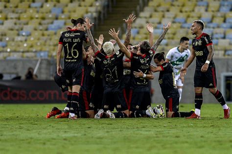 Flamengo Vence Juventude E Segue Na Ca A Ao L Der Atl Ticojogada