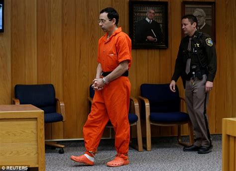 Larry Nassar Gets Another 40 125 Years In Prison Daily Mail Online