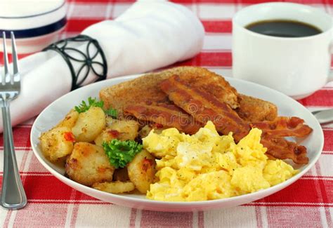 Home Fries And Eggs Breakfast Stock Image - Image of checkered, home: 18321241