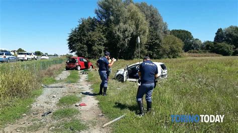 Volpiano Autostrada A Torino Aosta Incidente Stradale Incidente