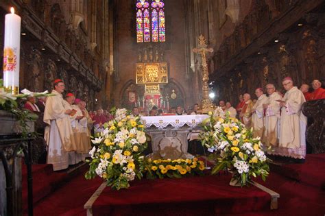 Tak było 10 lat temu Ingres arcybiskupa Józefa Kupnego ZOBACZ GALERIĘ