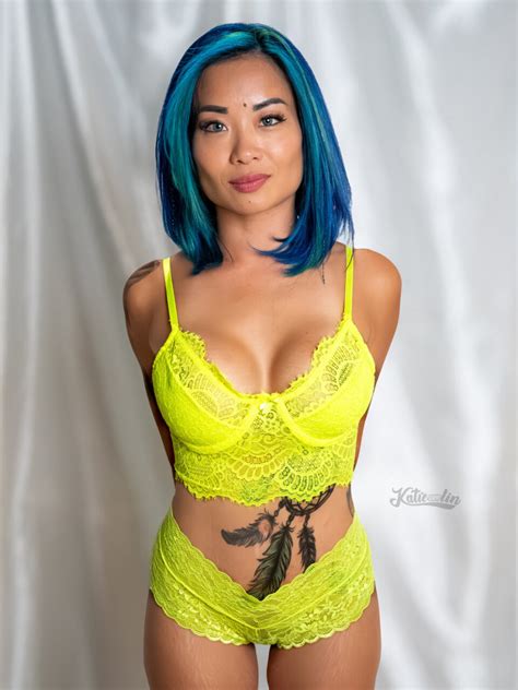 OnlyFans Hotwife Katie Lin Katielin Nextdoor Nude Photo 14