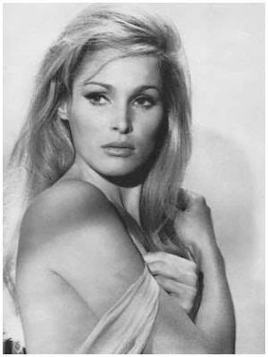 Let S Bring Back The 1960s Female Sex Symbols Of The Sixties Blondes