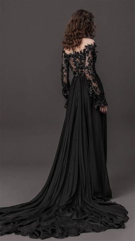 Bohemian Goth Beach Bridal Dress With Lace Appliques Classic Black