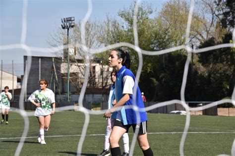 Convocatoria de fútbol 11 Femenino en La Matanza El Nacional de Matanza