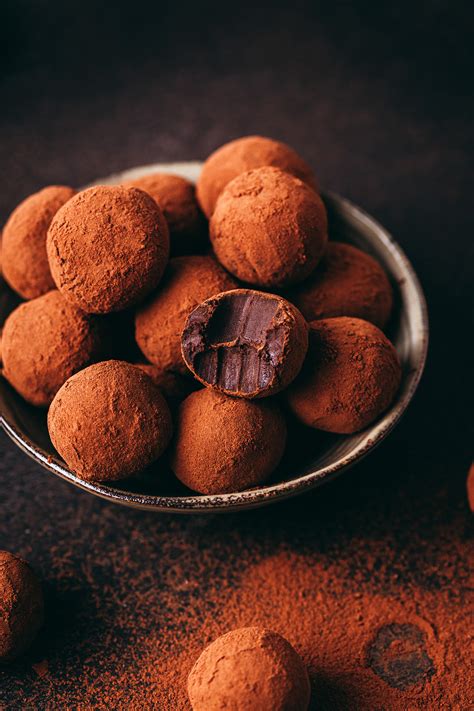 Truffes Classiques Au Chocolat Noir Sans Oeufs Et Sans Sucre Truffes