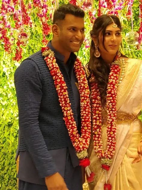 Jubilant Vishal After Getting Engaged Nettv4u