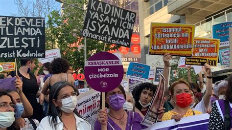 Turkish Women Protest Erdoğans Withdrawal From Istanbul Convention