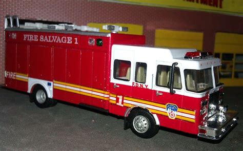 Ho Scale Fire Engine