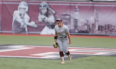 Softball Sweeps A 10 Leading Saint Joseph S In Doubleheader Wednesday