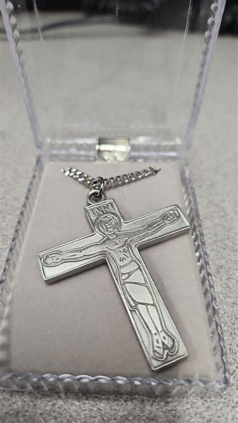 Vintage Pewter Christian Crucifix Jesus On Cross Pendant Necklace