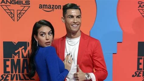 Cristiano Ronaldo lance sa propre chaîne YouTube et dépasse les 3