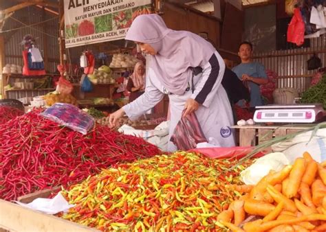 Harga Cabai Merah Di Pasaran Capai Rp Ribu Per Kg Pembeli Tak