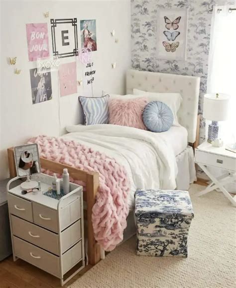 20 Dorm Room Headboards You Will Love in 2024