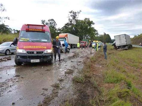 Acidente Entre Carreta E Carro Deixa Um Morto Na BR 040 Em Sete Lagoas