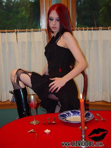 Sexy Pornstar Liz Vicious Up Close And Personal Porn Pictures XXX Photos Sex Images 2977451