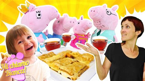 I Giocattoli Di Peppa Pig Offrono La Colazione Per Bambini A Bianca