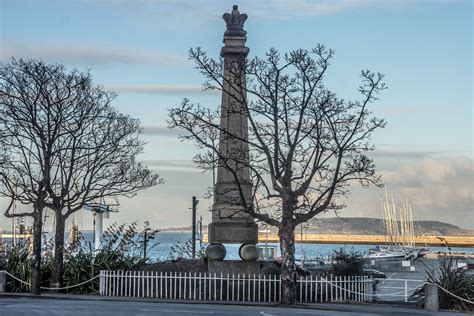 1821 King George Iv Monument Dun Laoghaire Ref 101567 Flickr