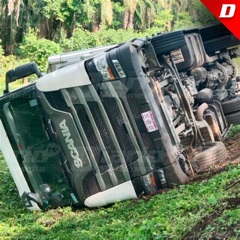 Vuelca tráiler en la vía Pijijiapan Mapastepec Diario de Chiapas