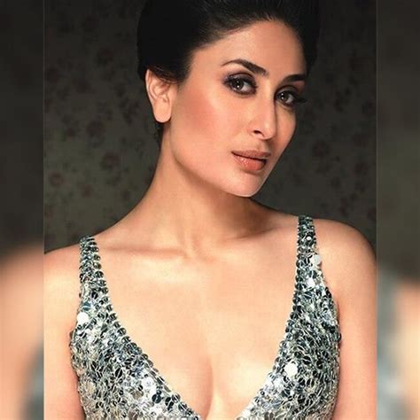 Kareena Kapoor Khan Hot And Sexy Pictures Kareena Kapoor Khan Photos Photogallery