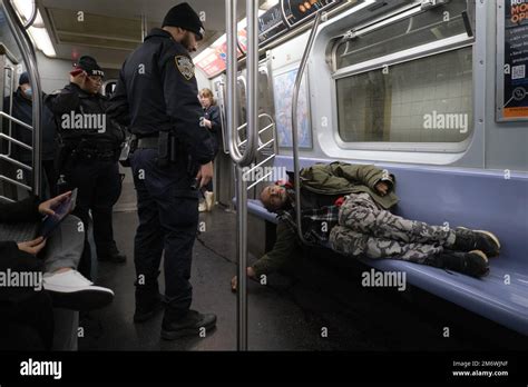 New York New York Usa Th Jan Nypd Officers Approach A