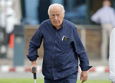 Amancio Ortega y Sandra Ortega ingresarán más de 2 400 millones con el