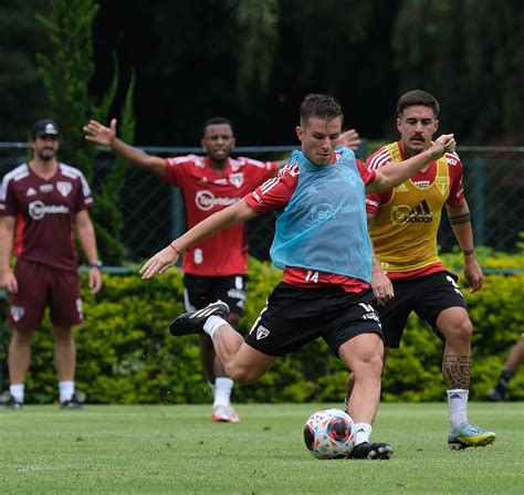 Galoppo Ou Gabriel Neves Les O De Arboleda Acirra Disputa Por Vaga De